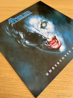 Steeler – Undercover Animal - 3