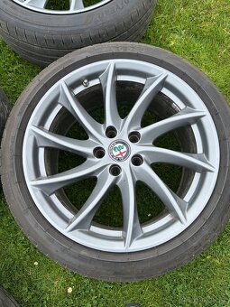 Prodám sadu originálních ALU kol Alfa Romeo - 3