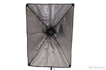 SoftBox rameno s paticí pro E27 150W 50x70cm - 3