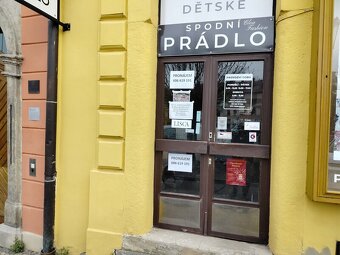 Pronájem obchodu 41 m2 na Resselově náměstí v Chrudimi - 3