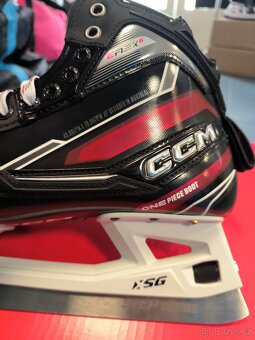 Brusle CCM EFlex6 Golmanske - 3