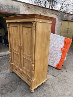 Starožitná skříň - 3