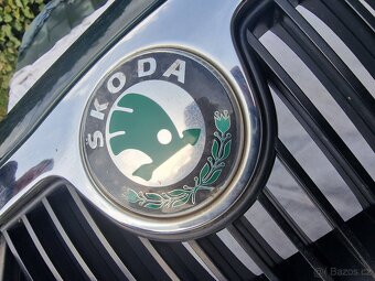 Přední mřížka maska (kapota ŠKODA Felicia) - 3