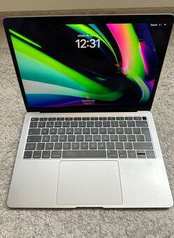 MacBook Air 2019 - 3