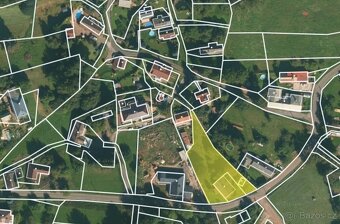 Prodej stavebního pozemku v obci Radkyně - 3