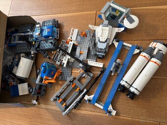 Lego City, 60229, Montáž a přeprava vesmírné rakety - 3