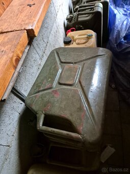 Kanystry na pohonné látky - 3