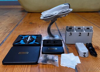 DJI NEO dron 2x baterie a nabíjecí hub + příslušenství - 3