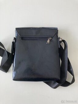 Kožená brašna Jeep Buluo - 3