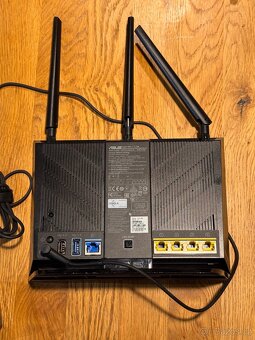 ASUS RT-AC68U (AC1900 Dual-Band Wi-Fi) - 3