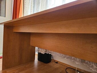 Kancelářský stůl - 3