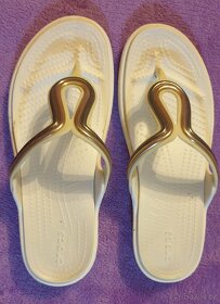 Pantofle crocs - 3