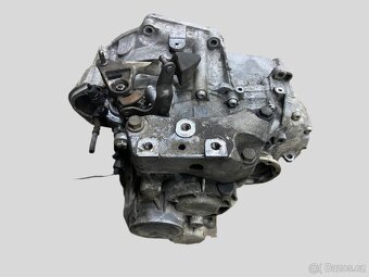 Převodovka JLU manuál šestikvalt VW Passat B6 2.0 TDI - 3