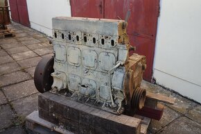 Motor ČKD Škoda typ 4S110 - 3