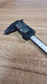 Predám plastové digitálne posuvné meradlo od 0 do 150m - 3