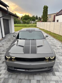 Dodge Challenger SXT PLUS - 3