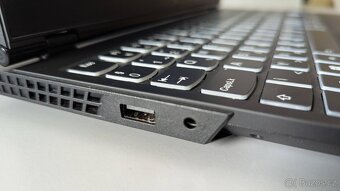 Lenovo LEGION Y530 15.6" i5 8GB/1TB NVIDIA GTX 1050Ti W11 - 3