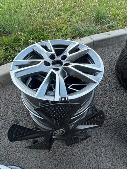 Alu kola + poklice 5x100 Škoda Fabia 2024, Polo, Ibiza - 3