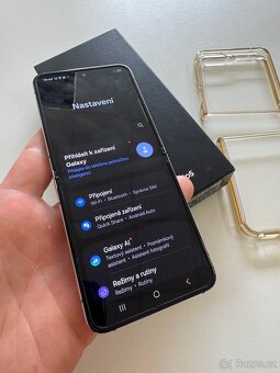 Samsung Galaxy Z Flip5 F731B 8GB/512GB - 3