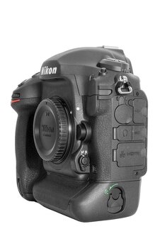 Nikon D5 - 3