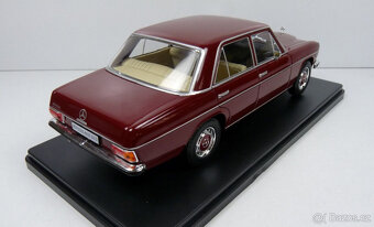 Mercedes Benz 200D ( 1968 ) Hachette 1:24 - 3