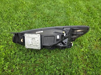 Přední pravé LED světlo Ford Focus Mk4 - 3