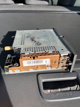 Renault Megane - rádio - 3