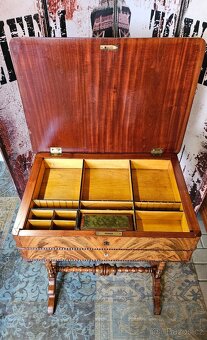 starožitný šicí pracovní stůl - 3