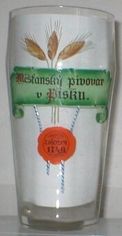 Pivní sklo, půllitry, třetinky, pivovarské cedule. - 3