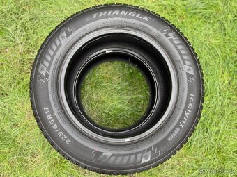 4x Zimní pneu Triangle IceLynx TI501 - 225/65 R17 XL - 95% - 3