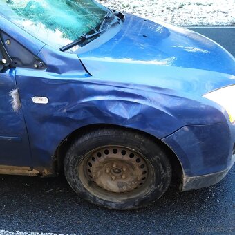 Ford Focus 1.8 TDCI hatchback - 3