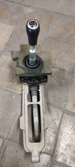 Kulisa řazení Mercedes Benz W203 - 3