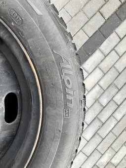 Zimní pneu - Michelin Alpin 185/65 R15 na diskoch - 3