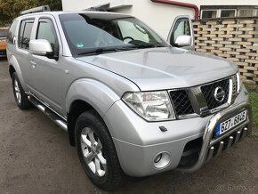 Nissan Pathfinder - 3