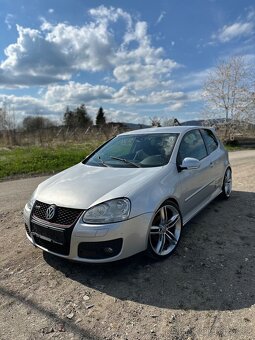 Golf V. 1.4 59kw r32 look - 3