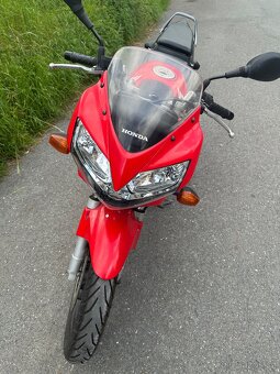 Silniční motorka Honda Cbr 125 r - 3