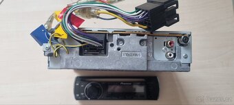 Autorádio PIONEER DEH-1100MP3 - 3