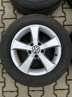 Originál alu kola VW r15, letní pneu - 3