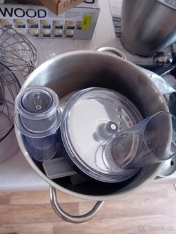 Robot Kenwood - 3
