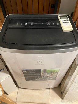 Mobilní klimatizace Elektrolux EXP26U338CW - 3