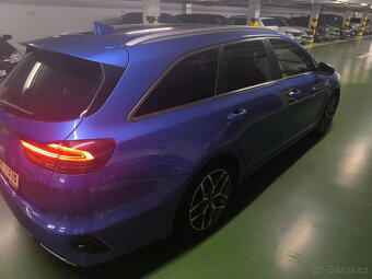 Ceed SW CD 1,6 CRDi SCR 7DCT GT LINE (2021) - 3
