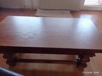 Dřevěný konferenční stolek - 3