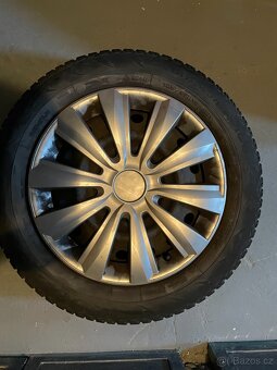 Pneumatiky 185/65 R15+plechy - 3