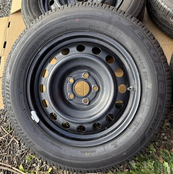 Nové plechové disky 6Jx15 ET45 BRIDGESTONE 185/65 R15 Yaris - 3