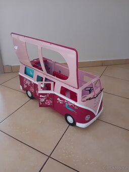 Karavan pro Barbie + oblečky +Ken - 3