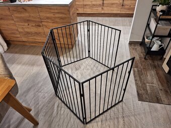 Zábrana ke krbu M.A.T. Group - 3