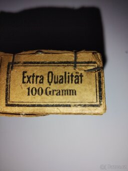 Stará papírová krabička i s obsahem - 3