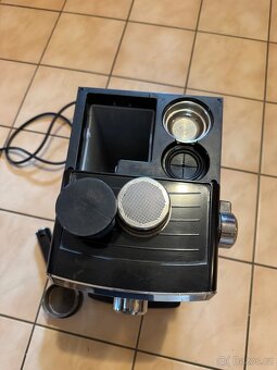 Kávovar - pressovač - 3