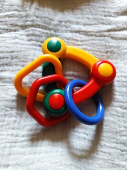 Nová deka a hračky pro dítě - 3