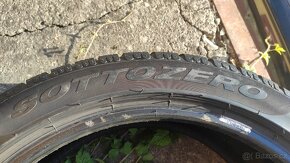 Zimní Pirelli 255/40 R19 - 3